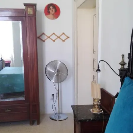 Longo De Bellis 4* Барі