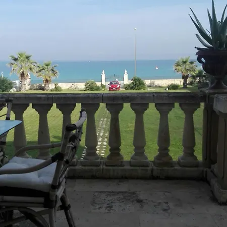 Bed & Breakfast Longo De Bellis 4*