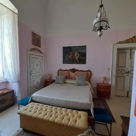 B&B Longo De Bellis