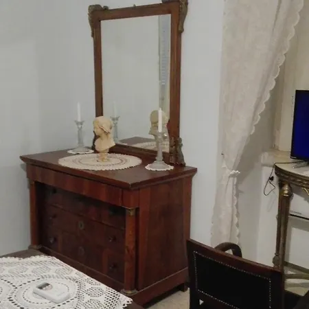 Longo De Bellis Panzió