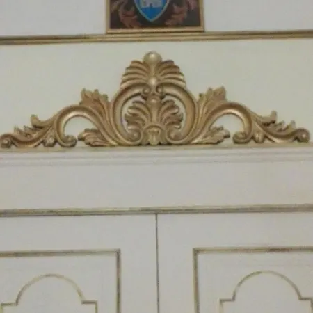 Longo De Bellis *