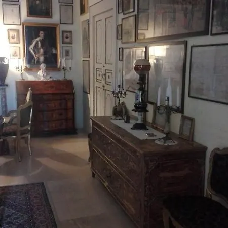 Longo De Bellis 3* Bari