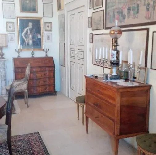 Longo De Bellis Bari