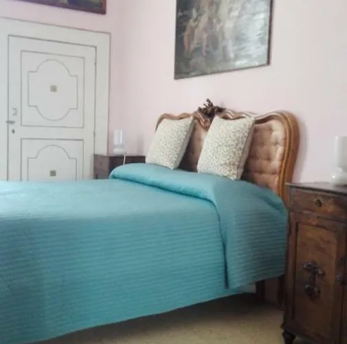 Frühstückspension Longo De Bellis 4*